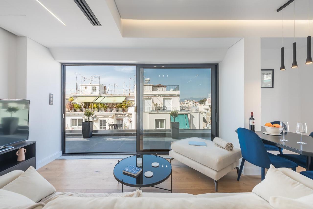 The "Top Floor" Athens Luaran gambar